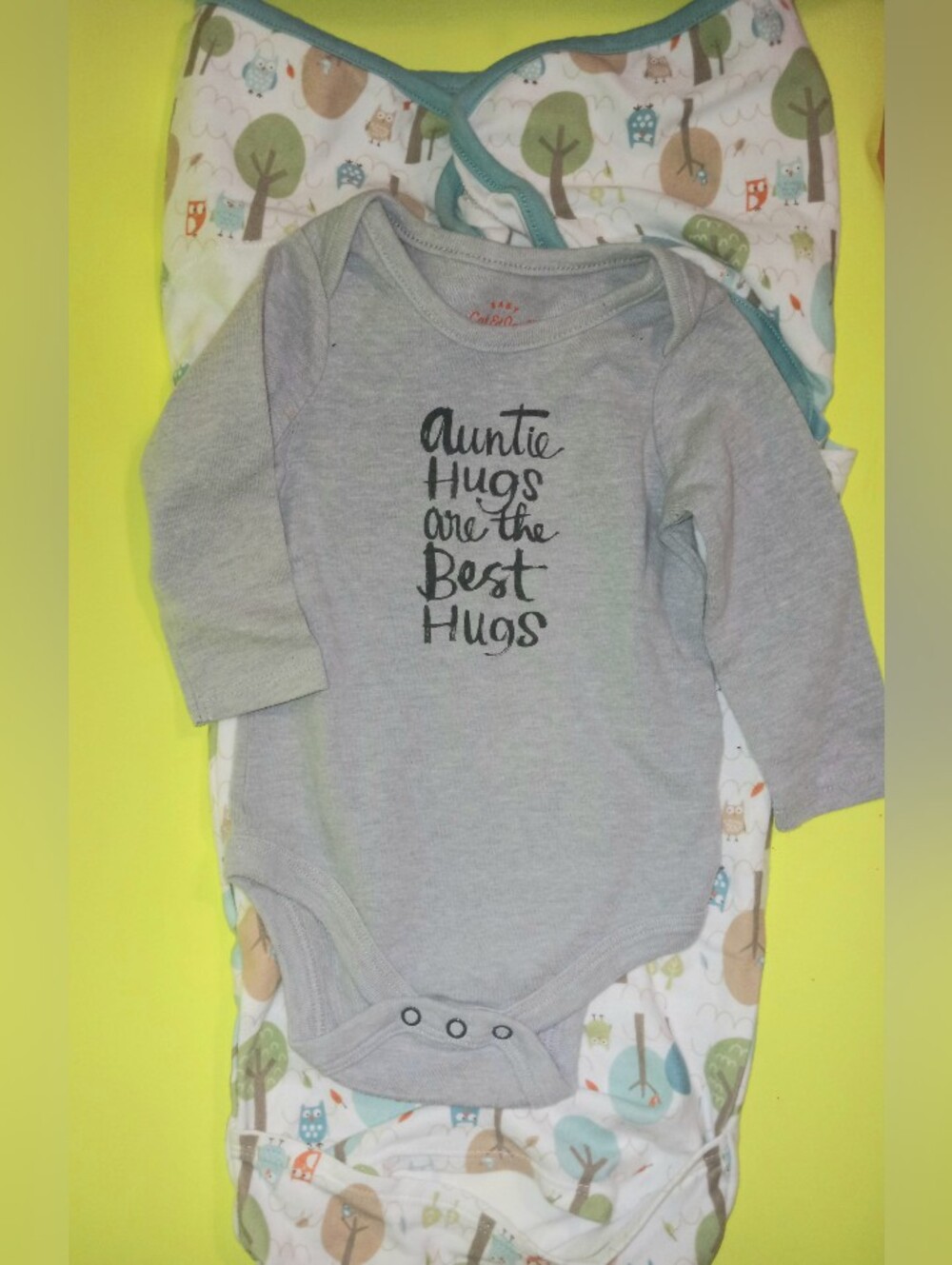 Cat & Jack Auntie onesie 0-3 months & soothetime
